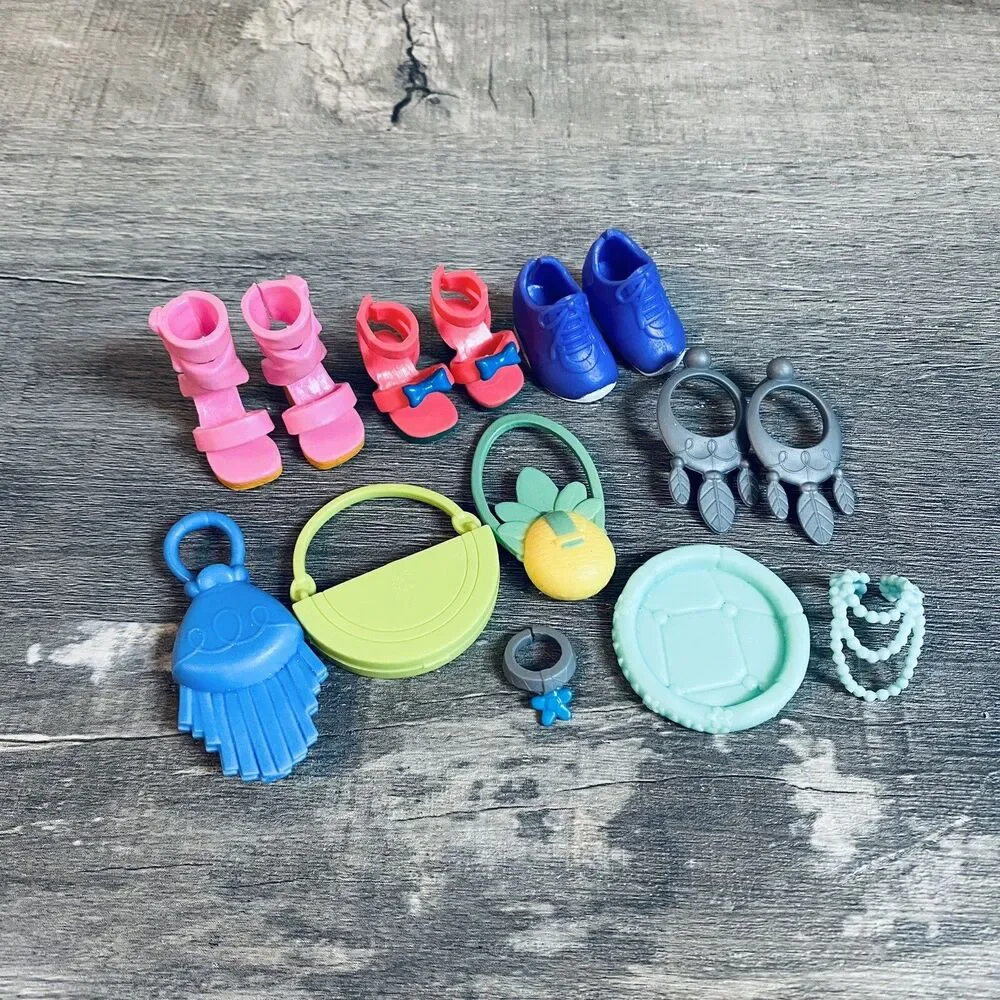 Boxy Girls Fashion Dolls  accessories